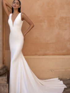 Pronovias-Eureka-Bridal-Gown