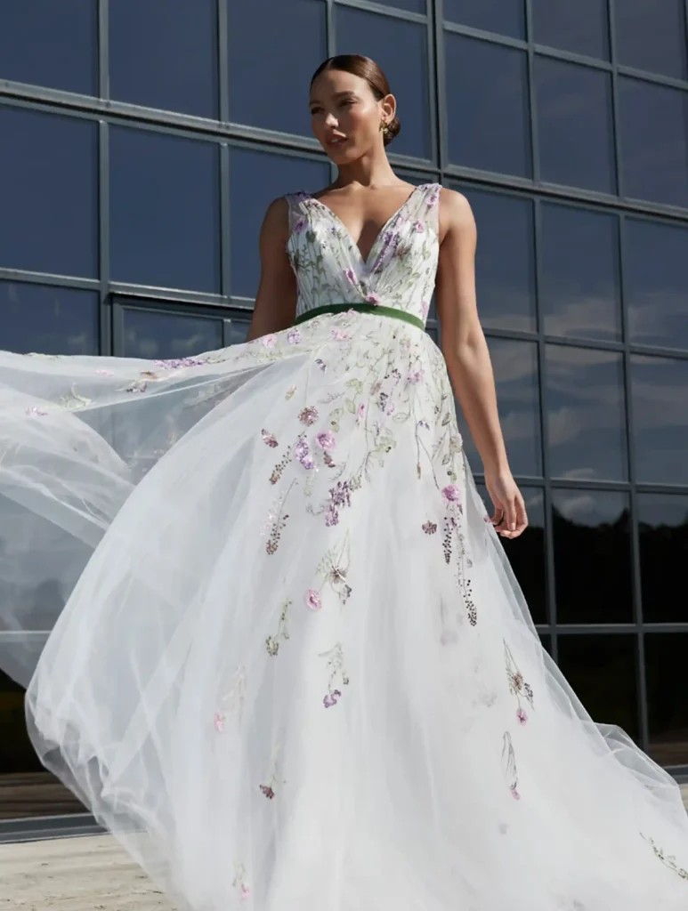Dahlia by Sassi Holford bridal front view size 20