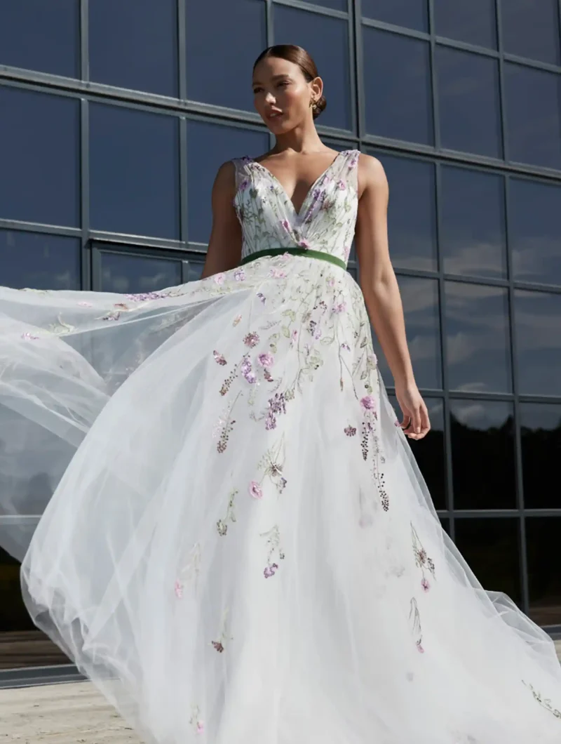 Dahlia by Sassi Holford bridal front view size 20