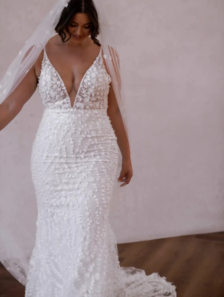 Elliot-Curvy-by-Made-With-Love-Bridal
