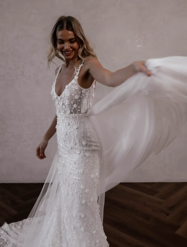 Lenni-with-skirt-bridal-gown-by-made-with-love-01